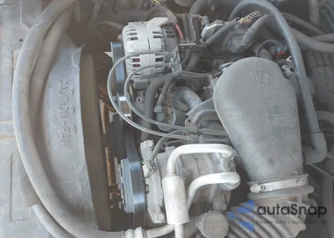 2000 Chevrolet S-10 Ls z USA, uszkodzony, nr VIN 1GCCS19W2Y8131870